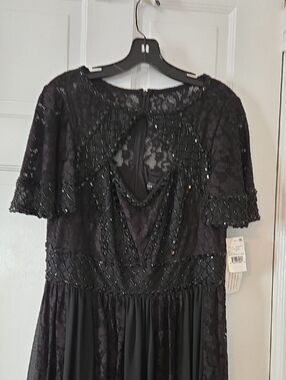 Aidan Mattox Black Beaded Lace Maxi Dress